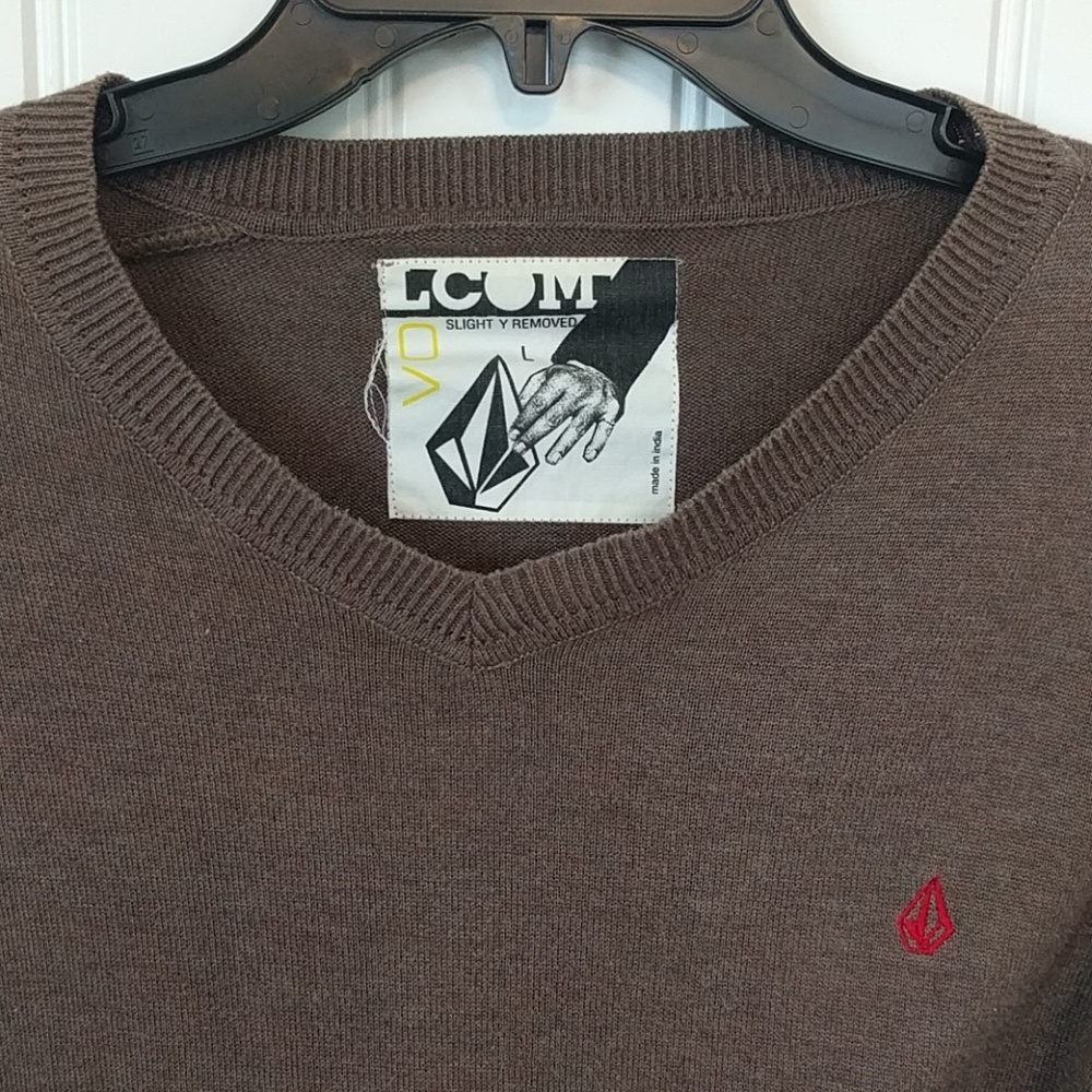 Volcom sweater - Picture 2 of 3